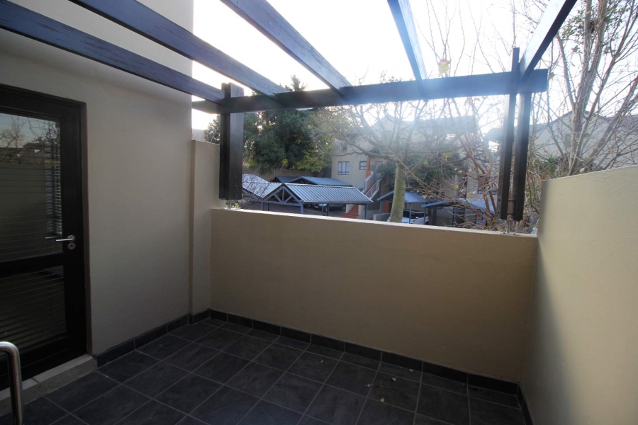 2 Bedroom Property for Sale in Lonehill Gauteng