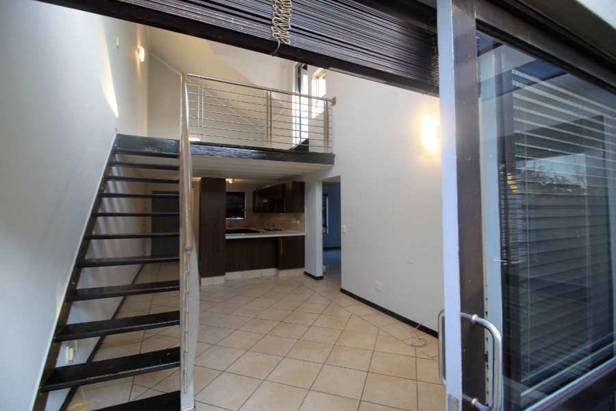 2 Bedroom Property for Sale in Lonehill Gauteng