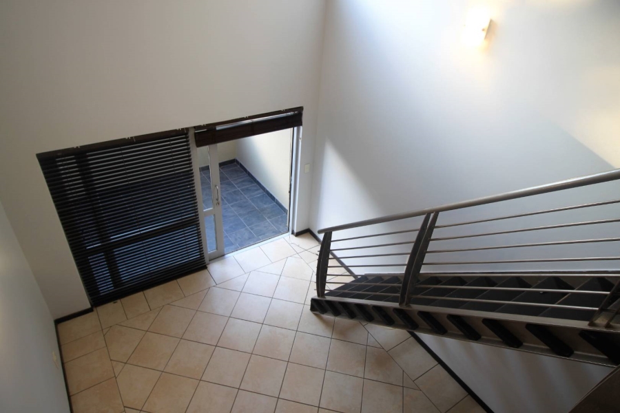 2 Bedroom Property for Sale in Lonehill Gauteng