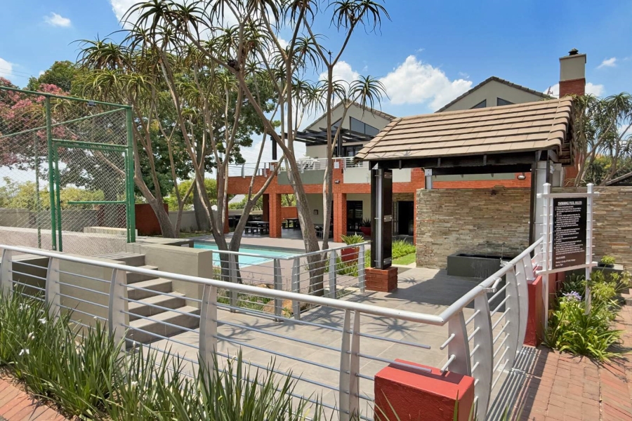 2 Bedroom Property for Sale in Lonehill Gauteng