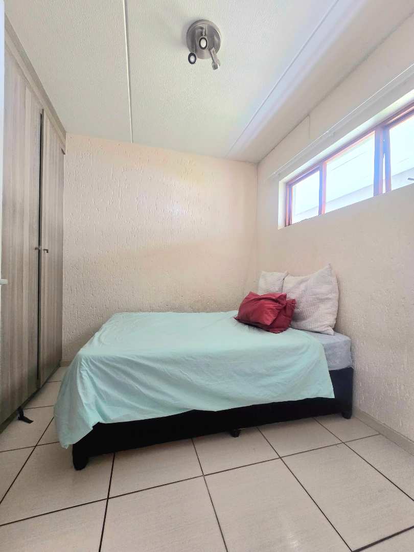 2 Bedroom Property for Sale in Paulshof Gauteng