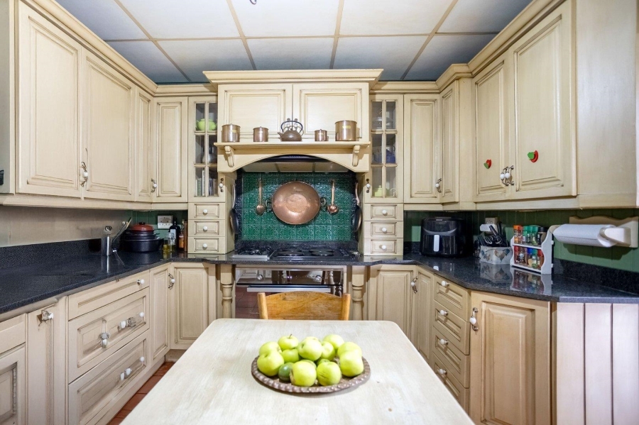 4 Bedroom Property for Sale in Clubview Gauteng