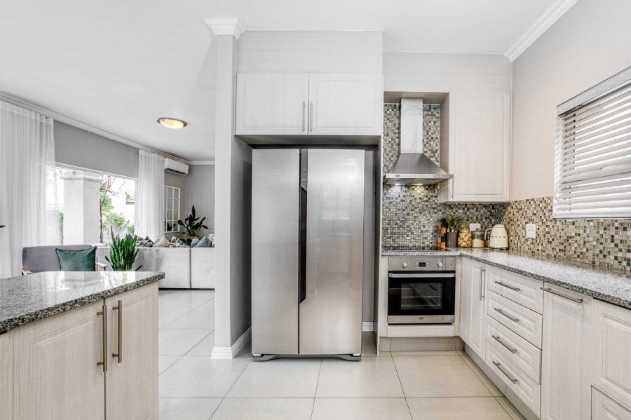 4 Bedroom Property for Sale in Broadacres Gauteng