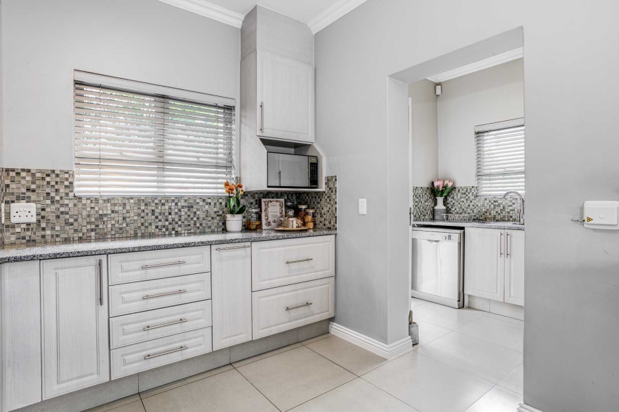 4 Bedroom Property for Sale in Broadacres Gauteng