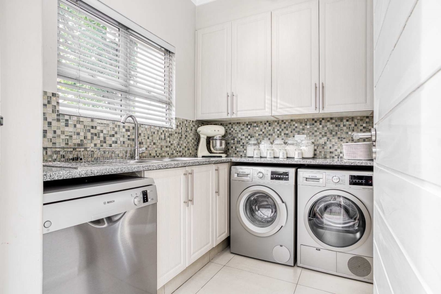 4 Bedroom Property for Sale in Broadacres Gauteng