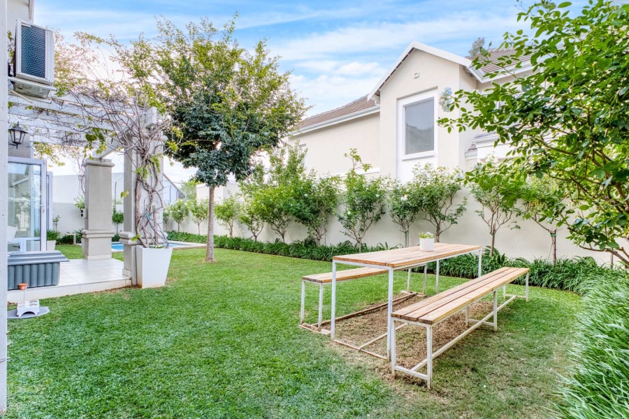 4 Bedroom Property for Sale in Broadacres Gauteng