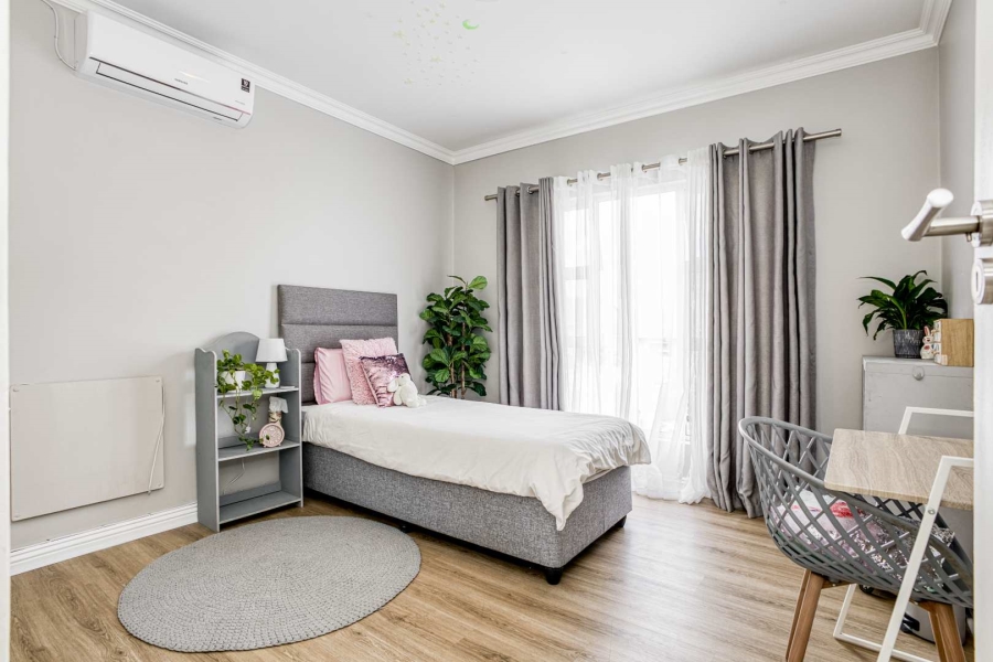 4 Bedroom Property for Sale in Broadacres Gauteng