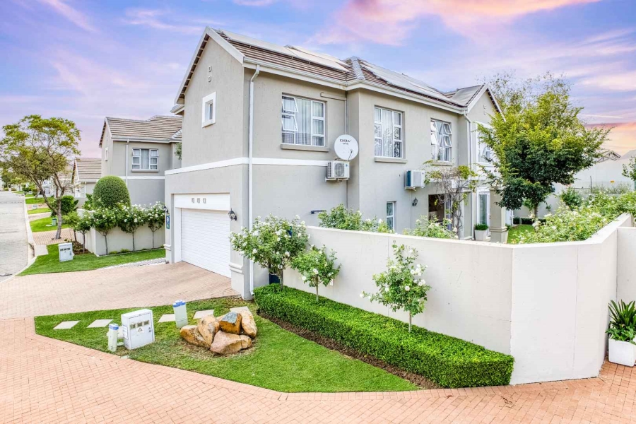 4 Bedroom Property for Sale in Broadacres Gauteng