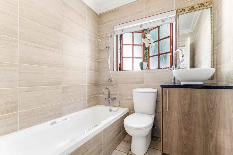 4 Bedroom Property for Sale in Lonehill Gauteng