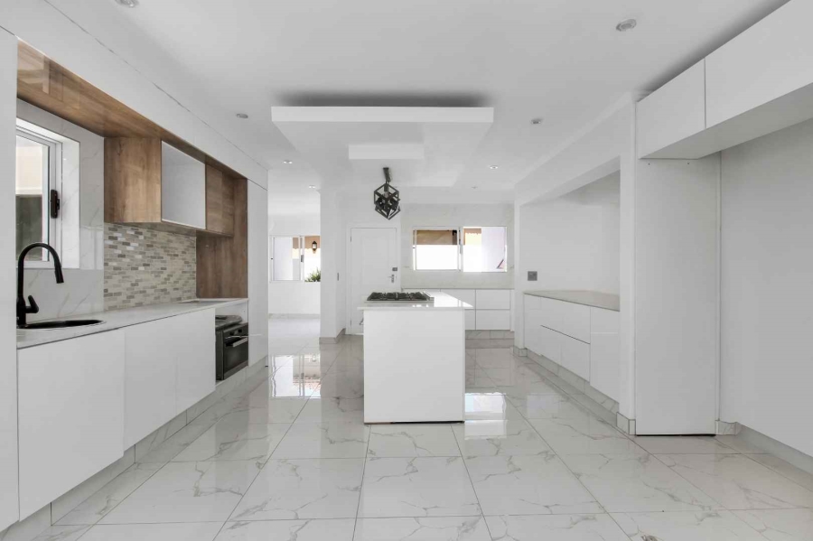 4 Bedroom Property for Sale in Dainfern Golf Estate Gauteng