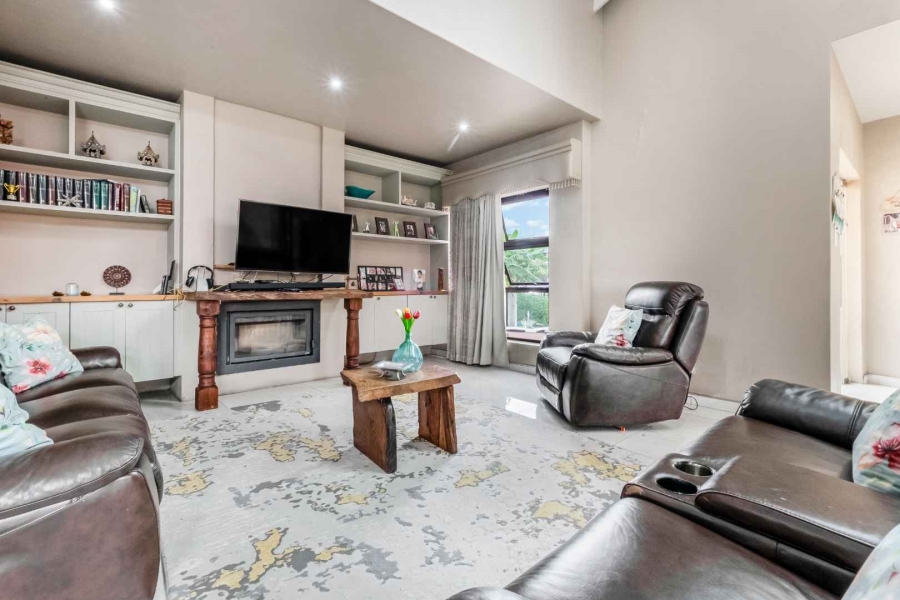 3 Bedroom Property for Sale in Copperleaf Estate Gauteng