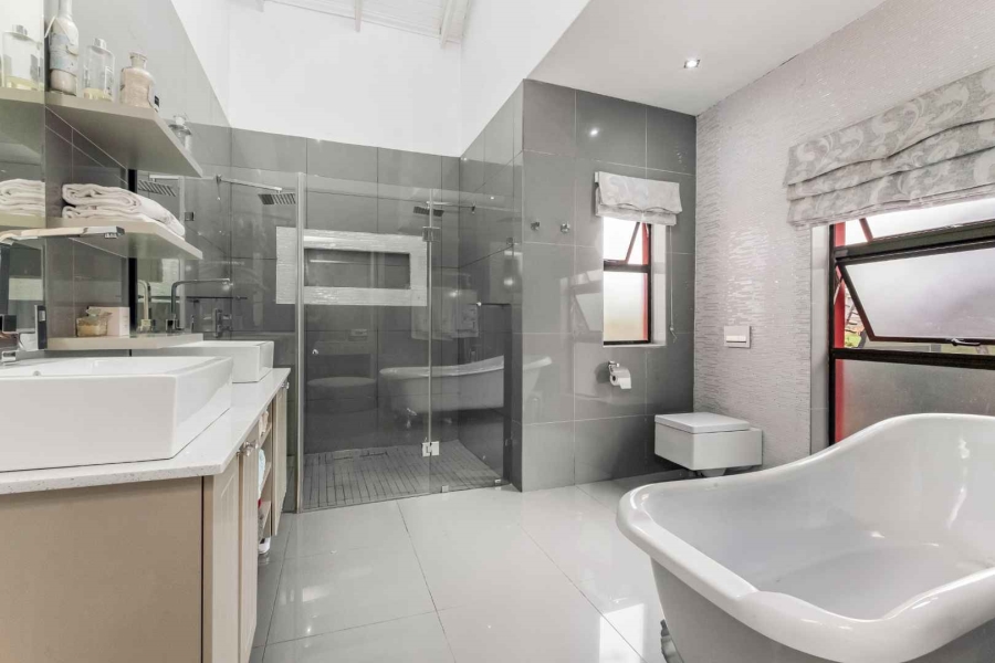 3 Bedroom Property for Sale in Copperleaf Estate Gauteng