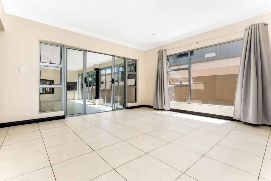 4 Bedroom Property for Sale in Dainfern Gauteng