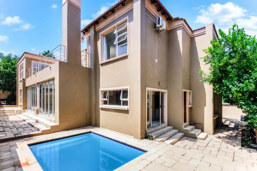 4 Bedroom Property for Sale in Dainfern Gauteng