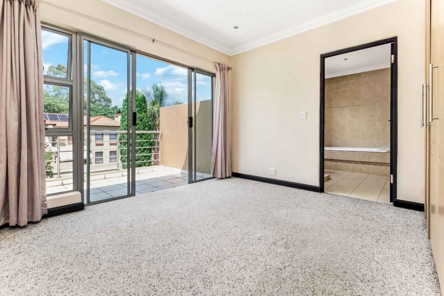 4 Bedroom Property for Sale in Dainfern Gauteng