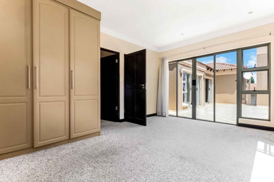 4 Bedroom Property for Sale in Dainfern Gauteng