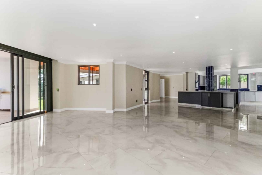 8 Bedroom Property for Sale in Beaulieu Gauteng