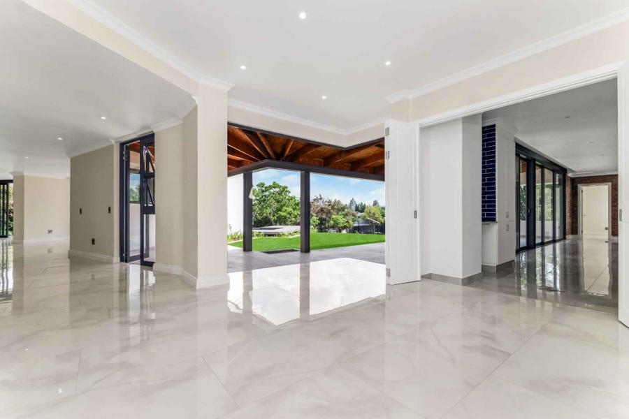 8 Bedroom Property for Sale in Beaulieu Gauteng