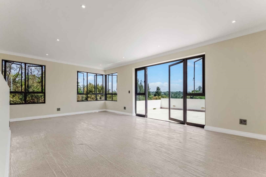 8 Bedroom Property for Sale in Beaulieu Gauteng