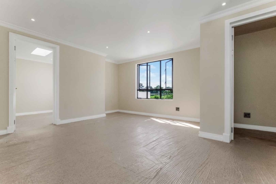 8 Bedroom Property for Sale in Beaulieu Gauteng