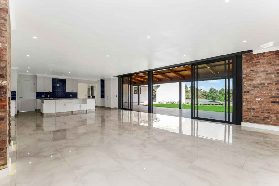 8 Bedroom Property for Sale in Beaulieu Gauteng