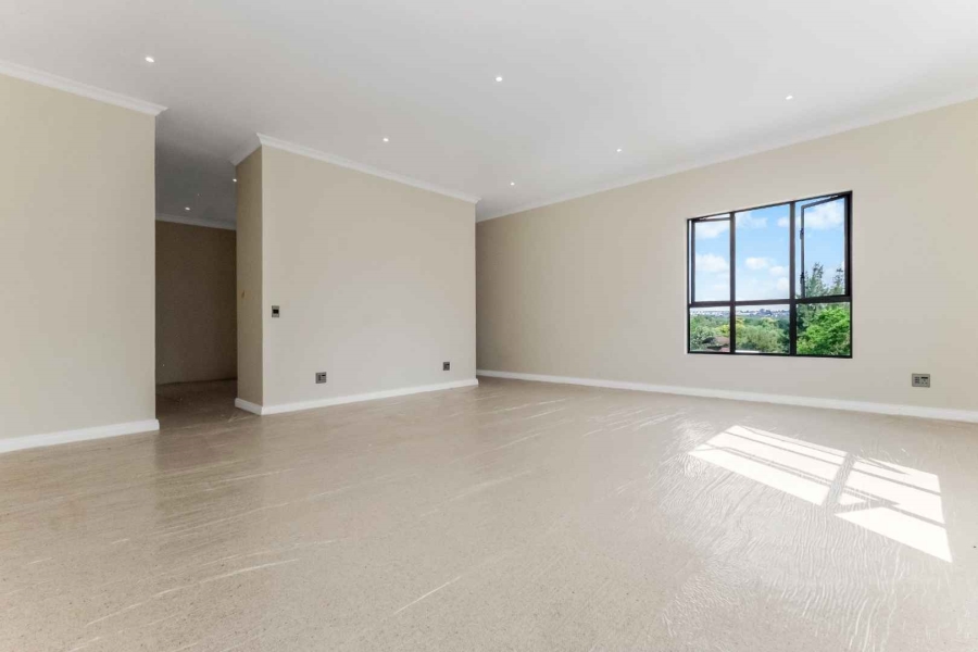 8 Bedroom Property for Sale in Beaulieu Gauteng