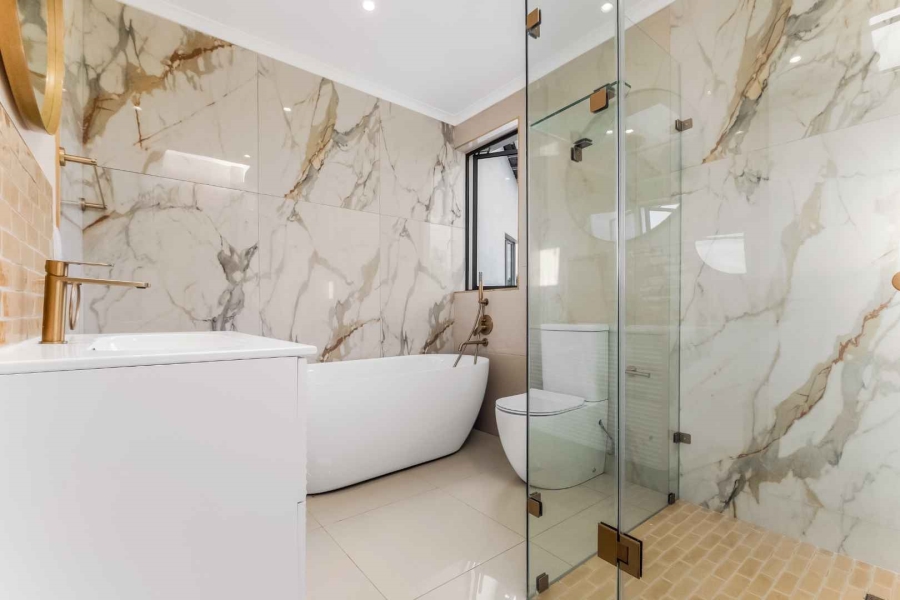 8 Bedroom Property for Sale in Beaulieu Gauteng