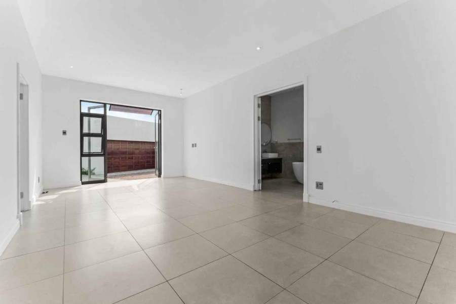 8 Bedroom Property for Sale in Beaulieu Gauteng