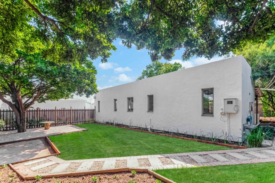 8 Bedroom Property for Sale in Beaulieu Gauteng