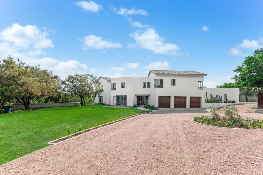 8 Bedroom Property for Sale in Beaulieu Gauteng