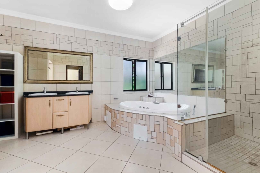 To Let 7 Bedroom Property for Rent in Dainfern Golf Estate Gauteng