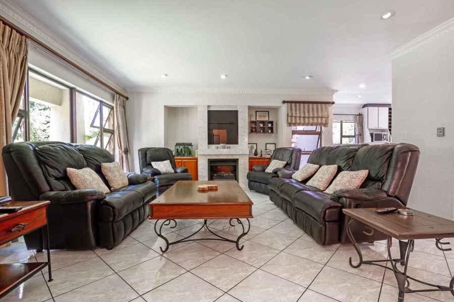 To Let 4 Bedroom Property for Rent in Dainfern Golf Estate Gauteng