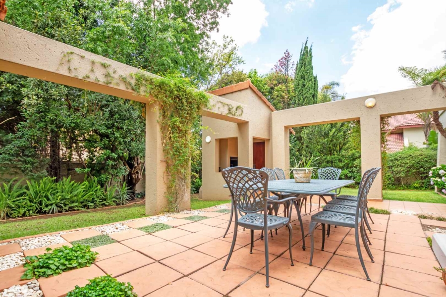 To Let 4 Bedroom Property for Rent in Dainfern Golf Estate Gauteng