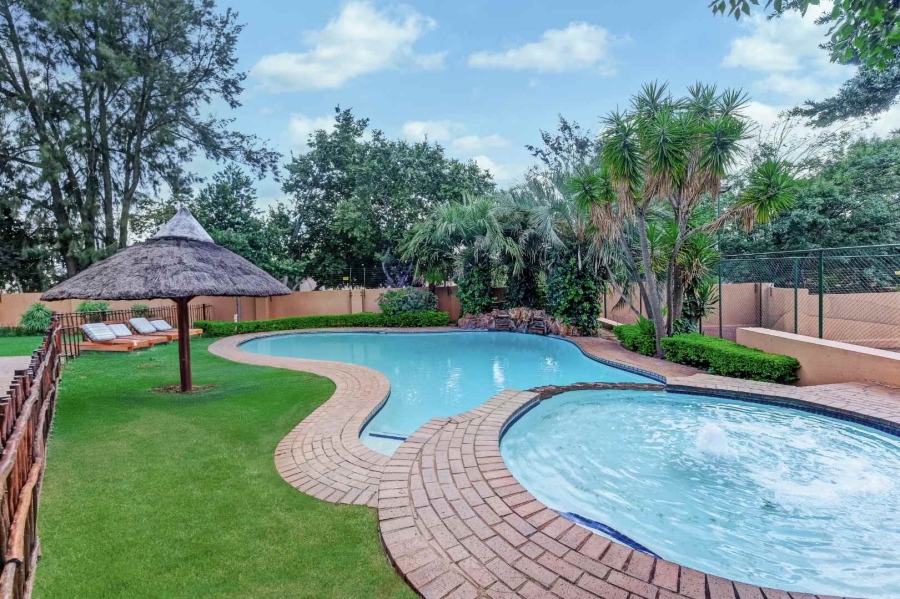 1 Bedroom Property for Sale in Douglasdale Gauteng