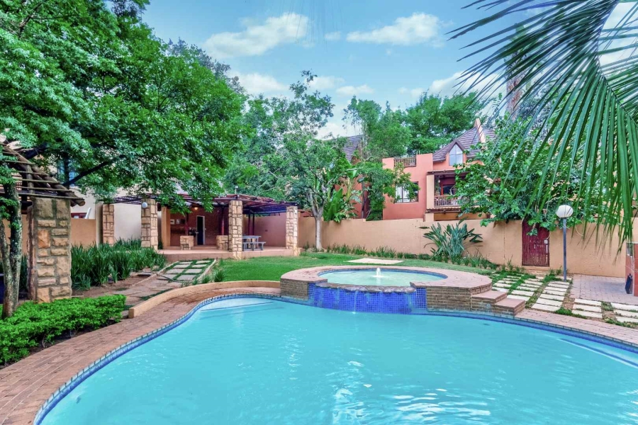 1 Bedroom Property for Sale in Douglasdale Gauteng