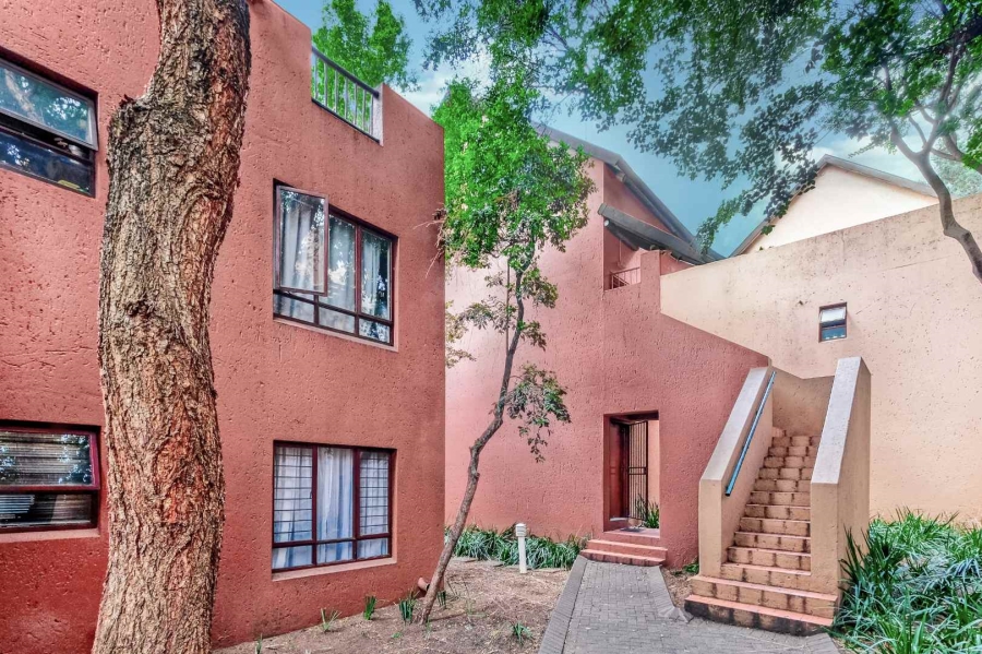 1 Bedroom Property for Sale in Douglasdale Gauteng