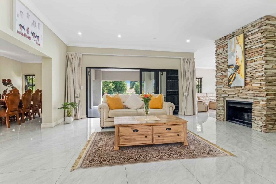 5 Bedroom Property for Sale in Rivonia Gauteng