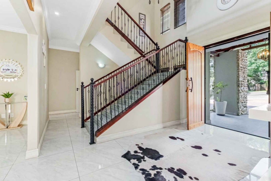 5 Bedroom Property for Sale in Rivonia Gauteng