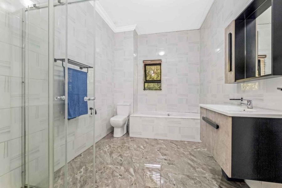 5 Bedroom Property for Sale in Rivonia Gauteng