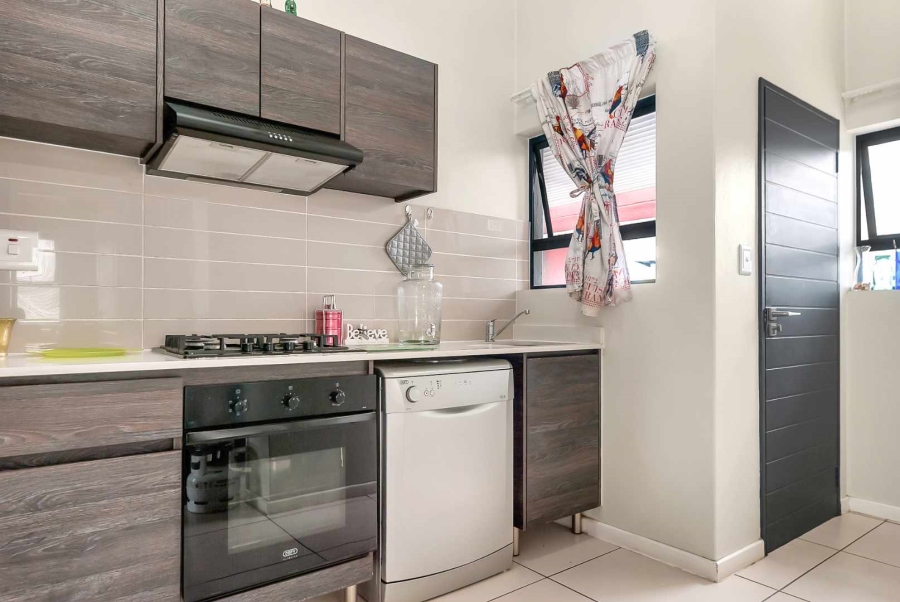 1 Bedroom Property for Sale in Fourways Gauteng