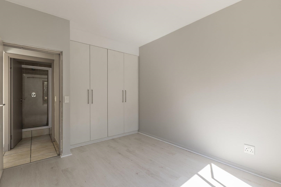 1 Bedroom Property for Sale in Fourways Gauteng