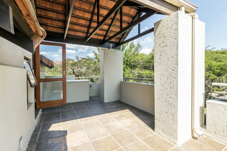 1 Bedroom Property for Sale in Fourways Gauteng