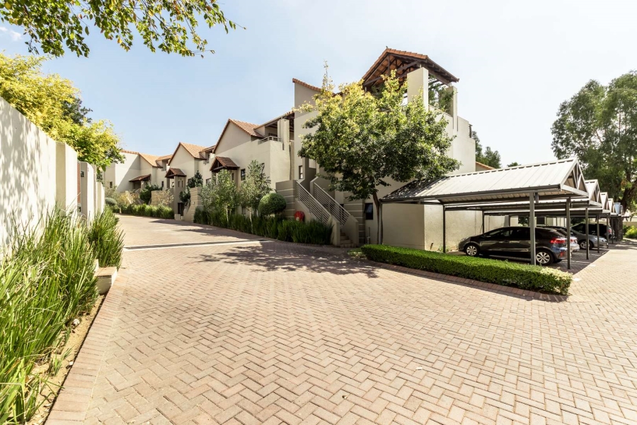 1 Bedroom Property for Sale in Fourways Gauteng