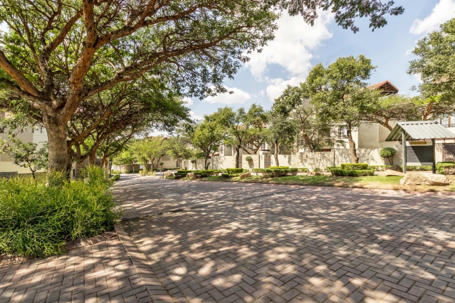 1 Bedroom Property for Sale in Fourways Gauteng