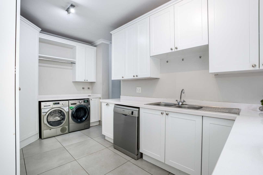 4 Bedroom Property for Sale in Dainfern Valley Gauteng