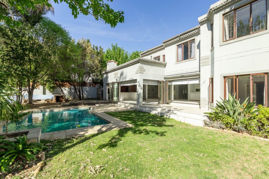 5 Bedroom Property for Sale in Dainfern Golf Estate Gauteng