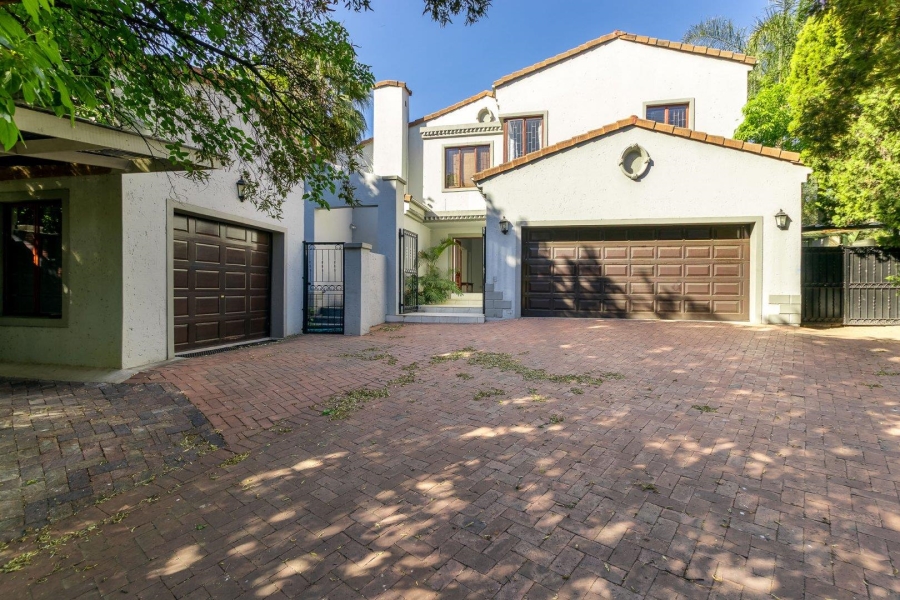 5 Bedroom Property for Sale in Dainfern Golf Estate Gauteng