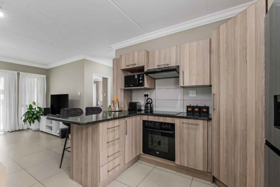 2 Bedroom Property for Sale in Broadacres Gauteng
