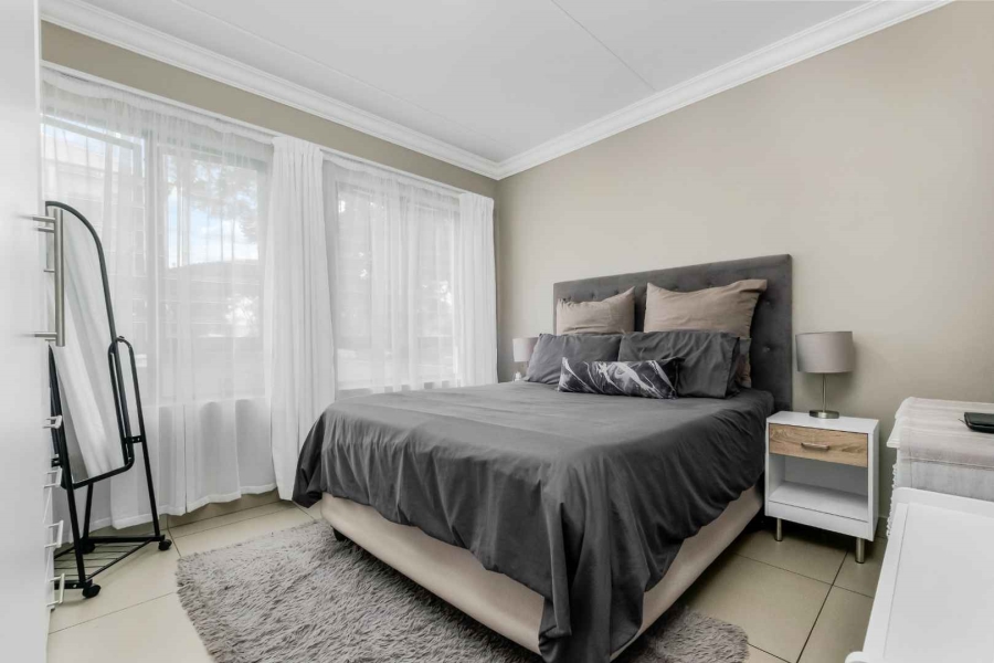 2 Bedroom Property for Sale in Broadacres Gauteng