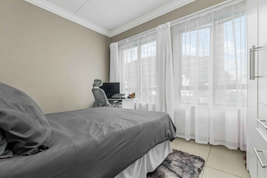 2 Bedroom Property for Sale in Broadacres Gauteng